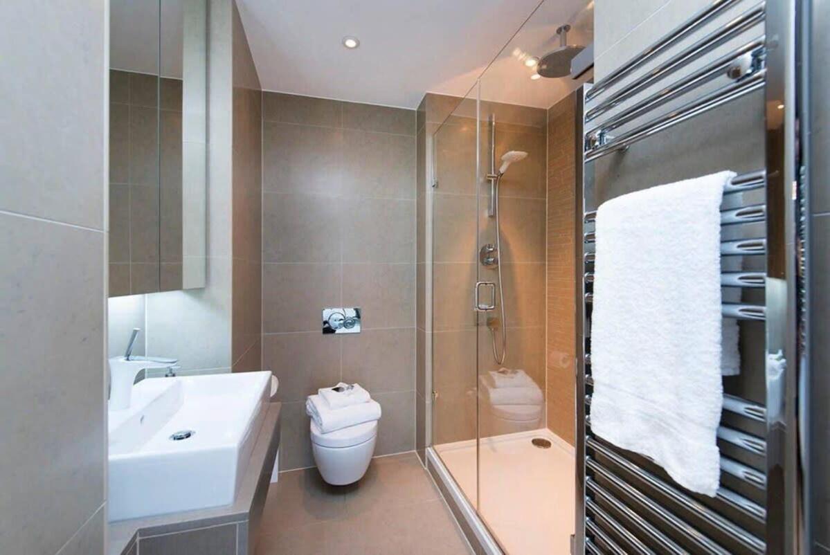 Penthouse Apartment In The Heart Of ลอนดอน ภายนอก รูปภาพ