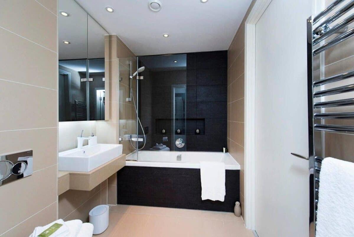 Penthouse Apartment In The Heart Of ลอนดอน ภายนอก รูปภาพ
