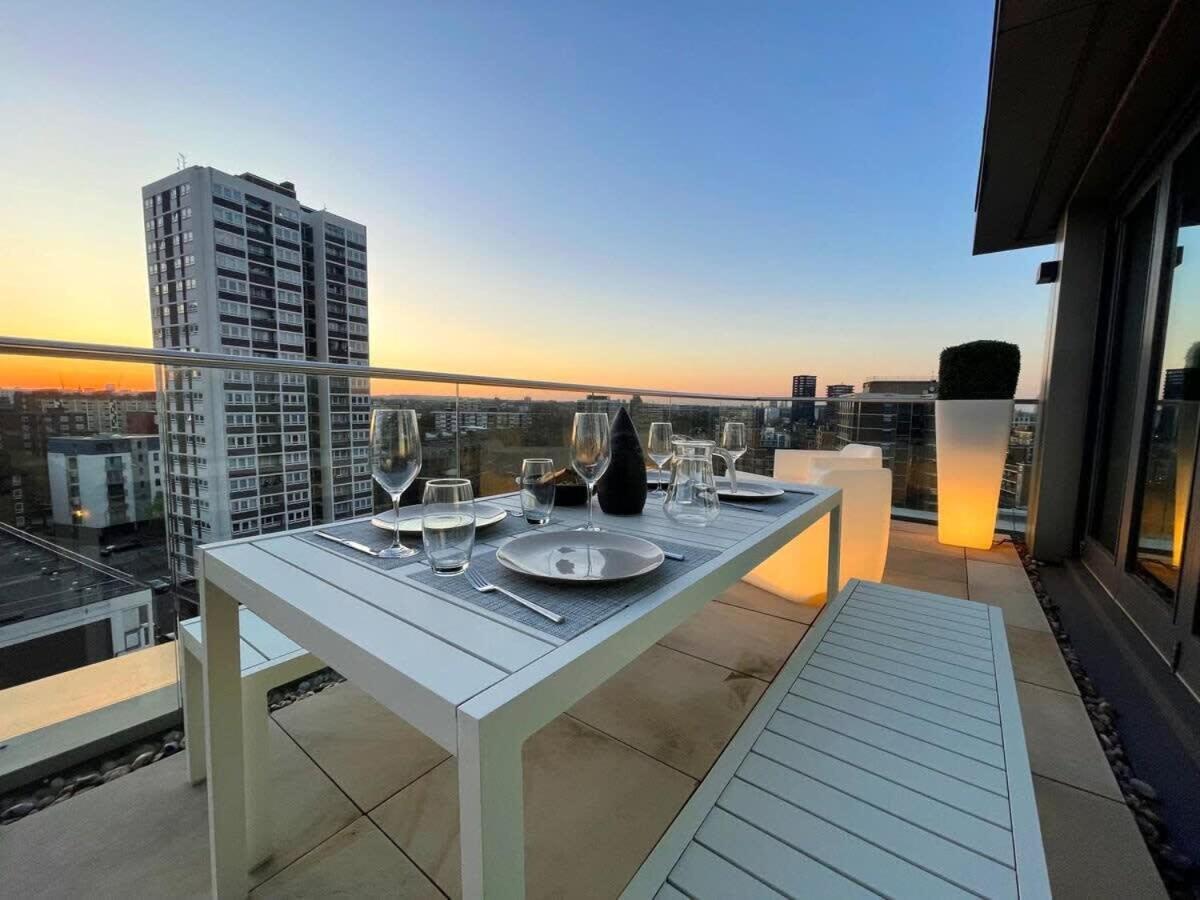 Penthouse Apartment In The Heart Of ลอนดอน ภายนอก รูปภาพ